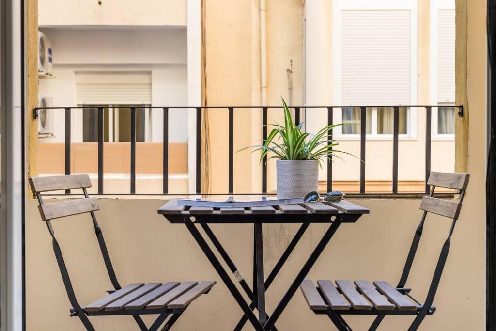 White Loft Alicante Bagian luar foto